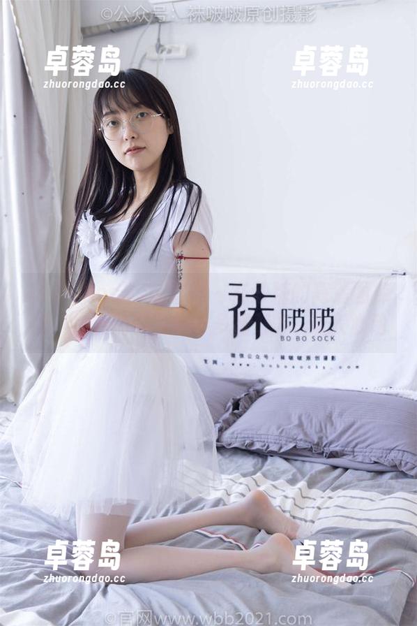 BoBoSocks袜啵啵 - 在砂糖的高清图库里，发现油亮白丝的多重魅力...让人心动-卓蓉岛