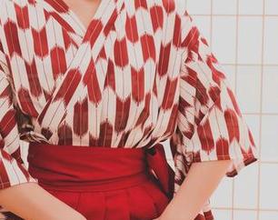 GIRLT果团网 - little贝壳喵和她的美图：和服里的随风起舞