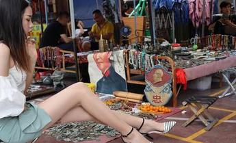 IESS异思趣向 - 紫紫的趾缝美图，透视高跟下的秘密揭晓！