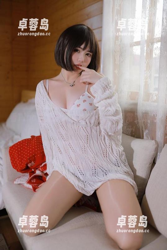看Tina很妖孽呀怎么把厨娘的日常变成写真炸弹！作品好像有点上头呀！-卓蓉岛
