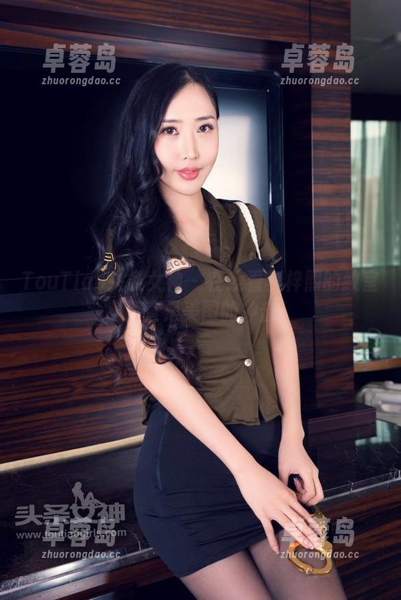 TouTiao头条女神 - 在线看李梓熙的教室，简直是美图的冲击！-卓蓉岛