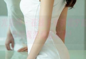 UGirls尤果网 - 在线上看李思宁的制服，原图竟然藏着故事！