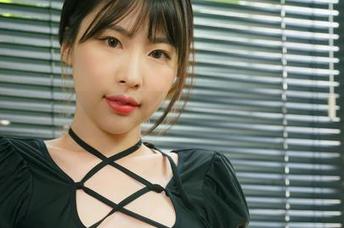 快来！Uhye(이유혜)毛衣写真你的cos幻想下载站