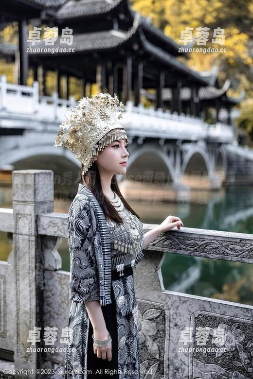 Xiuren秀人网 - Elise谭晓彤高跟鞋写真精选：她的每一步都是一种誘惑-卓蓉岛