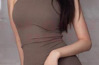Xiuren秀人网 - 双笙Alina校服美图大赏：青春期的绝美陷阱