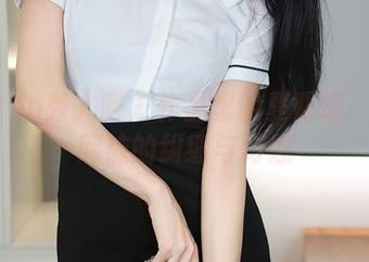 Xiuren秀人网 - 作品里的夏馨瑶：那些网袜的纠缠与幻想