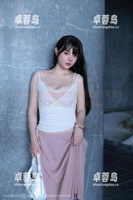 Xiuren秀人网 - 揉揉肉肉的居家写照:分享那些细腻又温暖的瞬间-卓蓉岛 Xiuren秀人网 - 揉揉肉肉的居家写照:分享那些细腻又温暖的瞬间-卓蓉岛