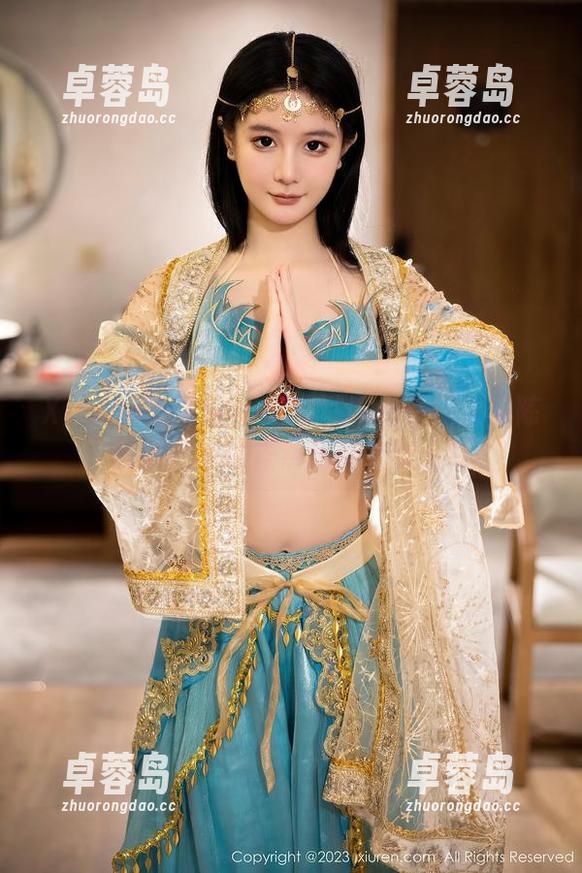 Xiuren秀人网 - 高清写真走俏！原来陈柒柒的妹妹居然是喜剧女王！-卓蓉岛