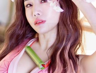 想看到Yebin(전예빈)的灰丝？这高清图集了解一下！