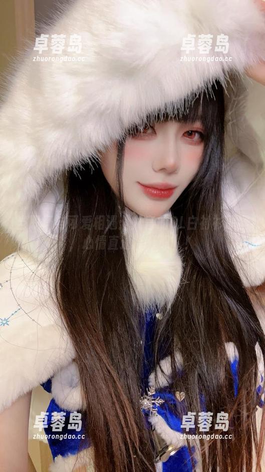 当职场与可爱相遇：九言的OL白衬衫原图，心情直逼“升职”！-卓蓉岛