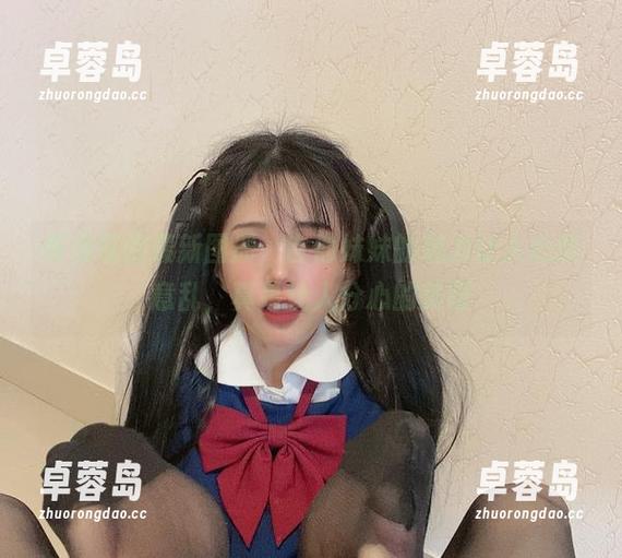 倦倦喵的最新图册，吉他妹妹的魅力让人心烦意乱，真是让人分心的美呀-卓蓉岛