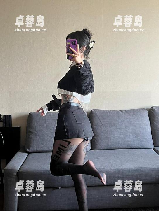 微密圈 - 卡通百科老王的性感秘密：一起来看吊带丝袜原图合集吧！-卓蓉岛