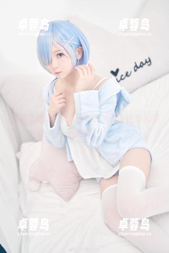 图包里的奇妙瞬间，跟随名赖弥七的礼服一起探险！-卓蓉岛