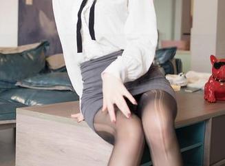 嗲囡囡 - Celina青妍礼服最新分享，我觉得我的生活要是有这样的点缀就好了，真是羡慕！