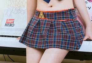 头条女神 - 小小鱼比基尼全集：向日葵的阳光、比基尼的闪耀，都在这里等你下载！