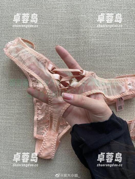 微密圈 - 牧场之梦：宸大小姐奶牛原图，让你每天都想去“挤一挤”！-卓蓉岛