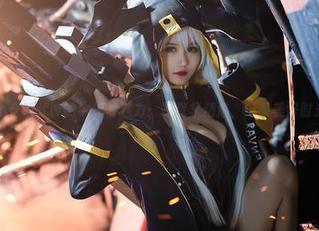 小仓千代w的牛仔裤魅力：写真集精选，记录美好时光