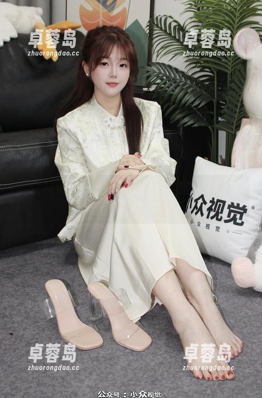 小众视觉 - 最新作品上线!圆圆女王用艺术揭开生活的小秘密。-卓蓉岛 小众视觉 - 最新作品上线!圆圆女王用艺术揭开生活的小秘密。-卓蓉岛
