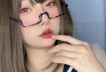 最新图册！小泉学姐吖和她的透明女仆，像梦一样的存在。