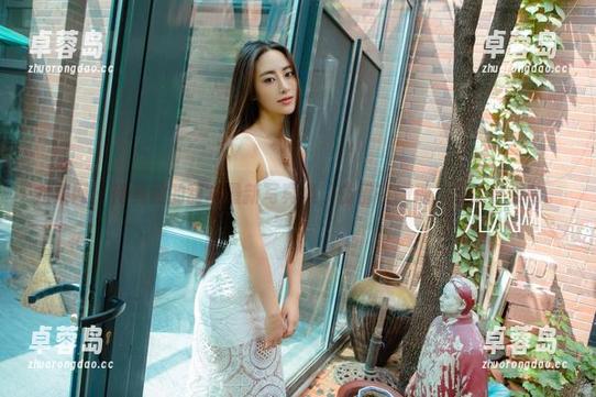 尤果网 - 何曼丽的甜心最新写真集，仿佛在撒糖，又像在卖萌。-卓蓉岛