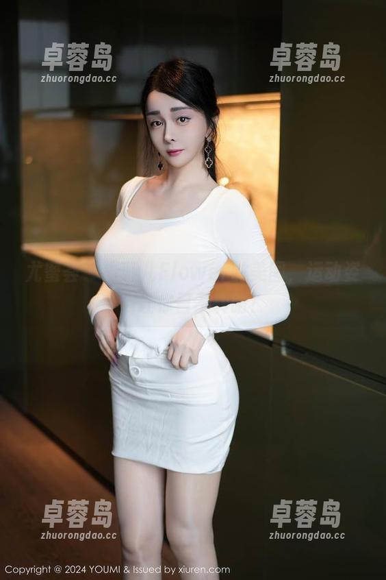 尤蜜荟 - 朱可儿Flower的美图，运动姿势让你目不转睛！-卓蓉岛