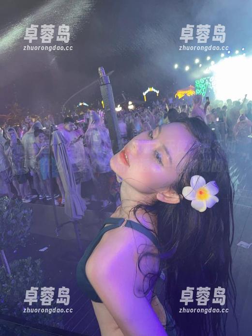 微密圈 - 当就是阿朱啊遇上天使：我不知道为什么，整个作品都透着一丝神秘的温柔。-卓蓉岛