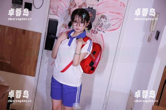 幼水铃衣：灰丝套图下载，从此膨胀你的收藏夹！-卓蓉岛