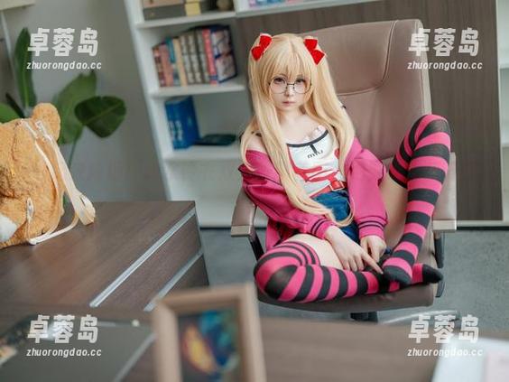 一起来捧场！幼水铃衣双人校服美图，绝对让你乐开怀！-卓蓉岛