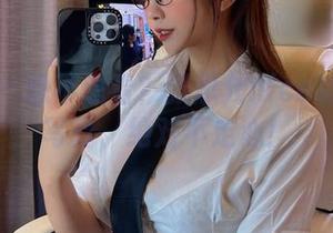微密圈 - 想不想看？张思允nice制服黑丝写真，绝对不走心！