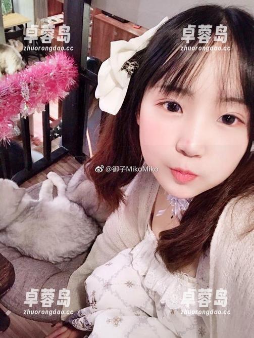 如果生活是一场秀，御子Yumiko皮衣的套图合集就是那条不容小觑的直通车！-卓蓉岛