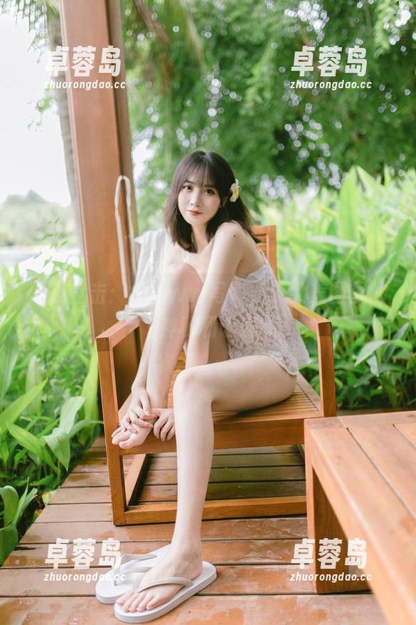 网友直击：念雪ww写真，少女美图里的神秘和诱惑-卓蓉岛