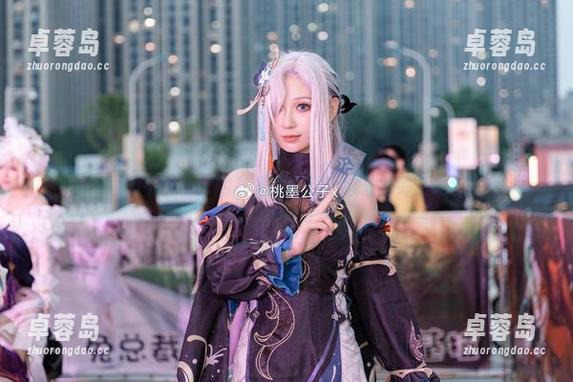 探秘桃墨公子的高清制服照，您准备好了吗？-卓蓉岛