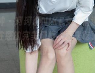 梦丝女神 - 珂珂粉NIKE女神精选图库，舒适与性感的完美碰撞，真是吃了一嘴狗粮！