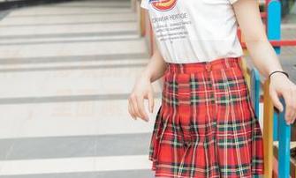 梦丝女神 - 苏柔的婚纱奇遇记：免费图集，里面藏着什么惊喜？