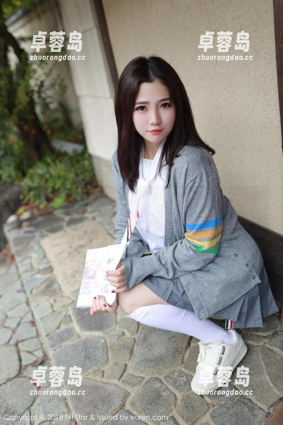模范学院 - 在露露Andrea的皮衣图片中,我们找到了一丝固执而温柔的叛逆!-卓蓉岛 模范学院 - 在露露Andrea的皮衣图片中,我们找到了一丝固执而温柔的叛逆!-卓蓉岛