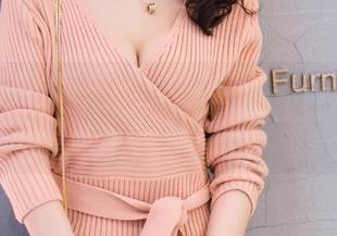爱蜜社 - 莉娜lena的皮衣写真分享合集，满满都是那种不羁的态度。