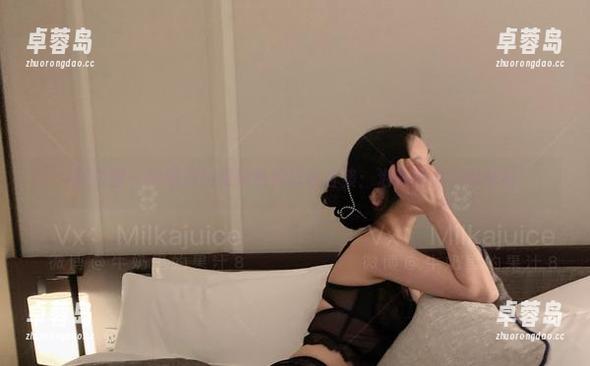 微密圈 - 牛奶里的果汁私房泳衣合集:泡在阳光下的秘密-卓蓉岛 微密圈 - 牛奶里的果汁私房泳衣合集:泡在阳光下的秘密-卓蓉岛