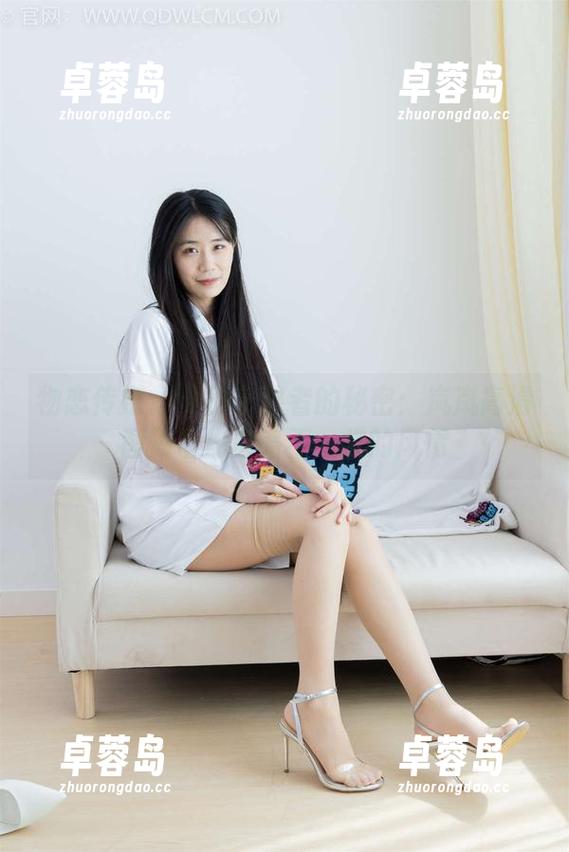 物恋传媒 - 麦田守望者的秘密：岚岚高清图册带你领略不一样的风情-卓蓉岛