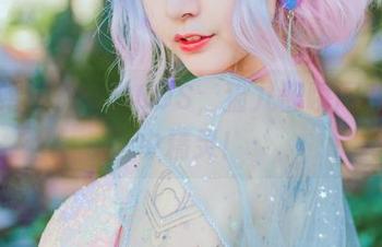 一套婚纱，两种COS，猫九酱瞬间变身梦中精灵！