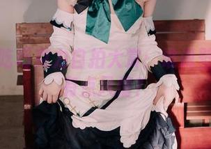 白莉爱吃巧克力自拍大赏：谁说壁纸不能有点风情？