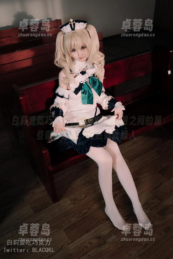 白莉爱吃巧克力，芭芭拉与原图之间的那些微妙瞬间，竟然如此撩人-卓蓉岛