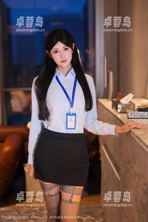秀人网 - HeyuZhang图册:体操服与阳光的舞蹈,光影交错的瞬间。-卓蓉岛 秀人网 - HeyuZhang图册:体操服与阳光的舞蹈,光影交错的瞬间。-卓蓉岛