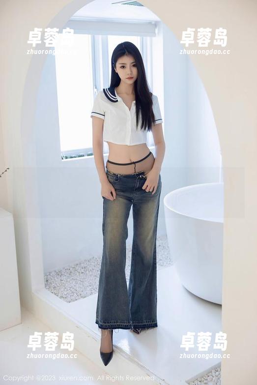 秀人网 - sophie余冰姐姐：高清写真，冰封的美丽，她究竟是谁？-卓蓉岛