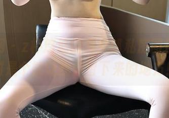 秀人网 - z杯悠悠的兔女郎私房图包，绝对是个能让我停留下来的地方！