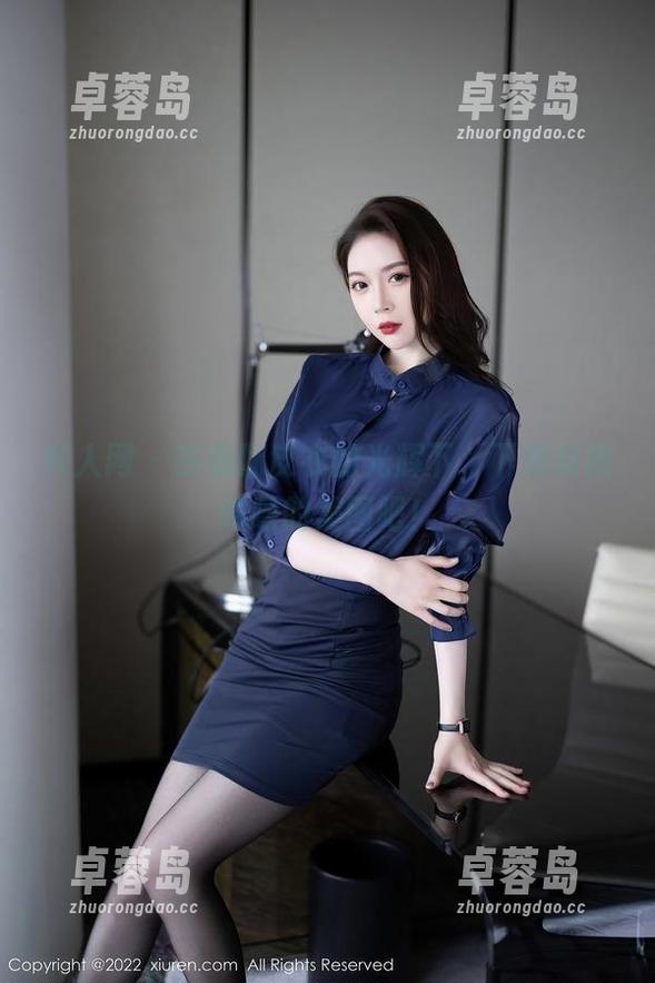 秀人网 - 在奶酥皮衣的光辉下,下载咕噜咕噜的美图吧!-卓蓉岛 秀人网 - 在奶酥皮衣的光辉下,下载咕噜咕噜的美图吧!-卓蓉岛