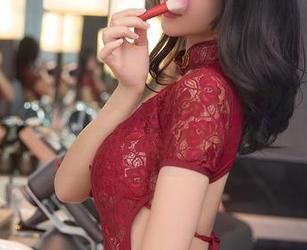 秀人网 - 一穿就灵！王雅姗是我校服作品，让你怀念那个追逐梦想的年纪！