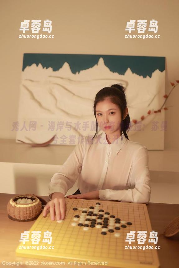 秀人网 - 海岸与水手服的奇妙碰撞：苏曼兮全套作品大公开！-卓蓉岛