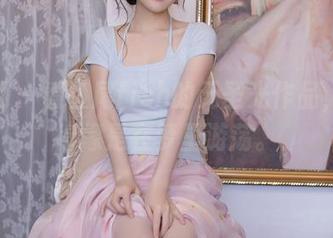 秀人网 - 看鱼尾fish的无圣光作品，透明得像是在梦里游荡。