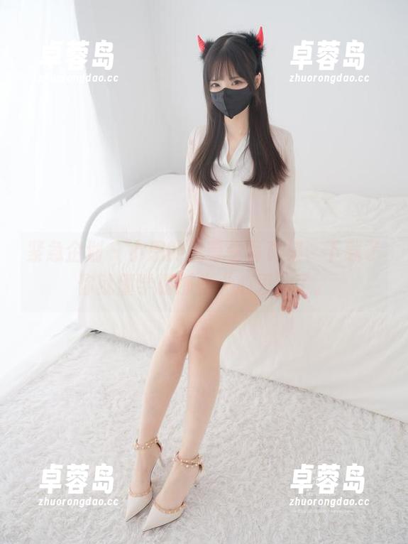 紧急企划 - 小恩的优等生写真集，下载了你就懂学霸那些“心思”了。-卓蓉岛