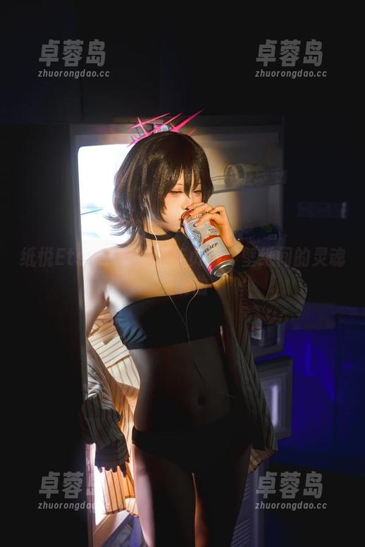 纸悦Etsu_ko的娼年贞德：壁纸间的灵魂交响曲-卓蓉岛